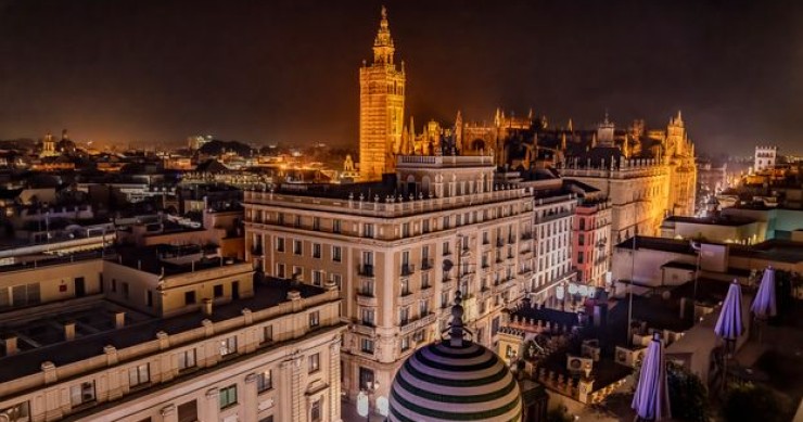 Un cinco estrellas gran lujo frente a la Giralda: así es Serras Sevilla