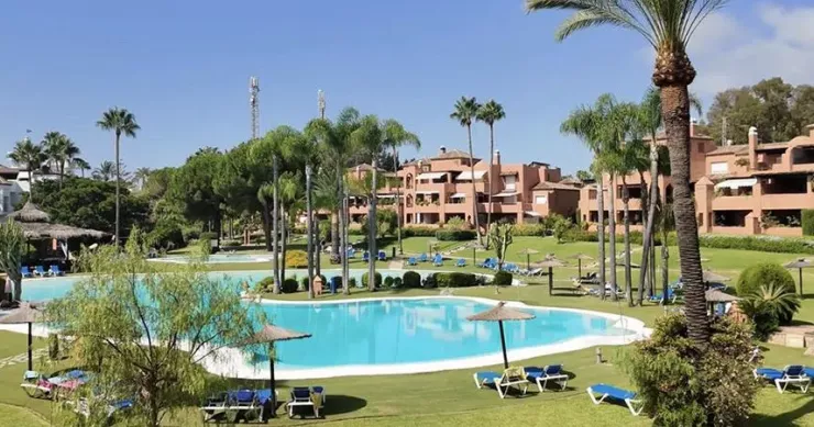 Vivienda en Estepona, Málaga - 1.350.000 eur