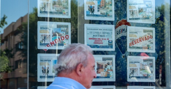 Caen un 2% las compraventas de viviendas en mayo: las previsiones de los expertos para 2025 y 2026 