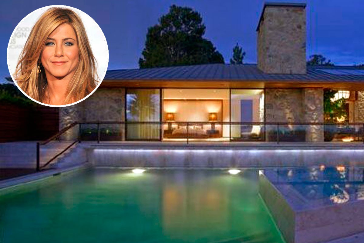 Casas de famosos Jennifer Aniston pone en venta su casa de Beverly