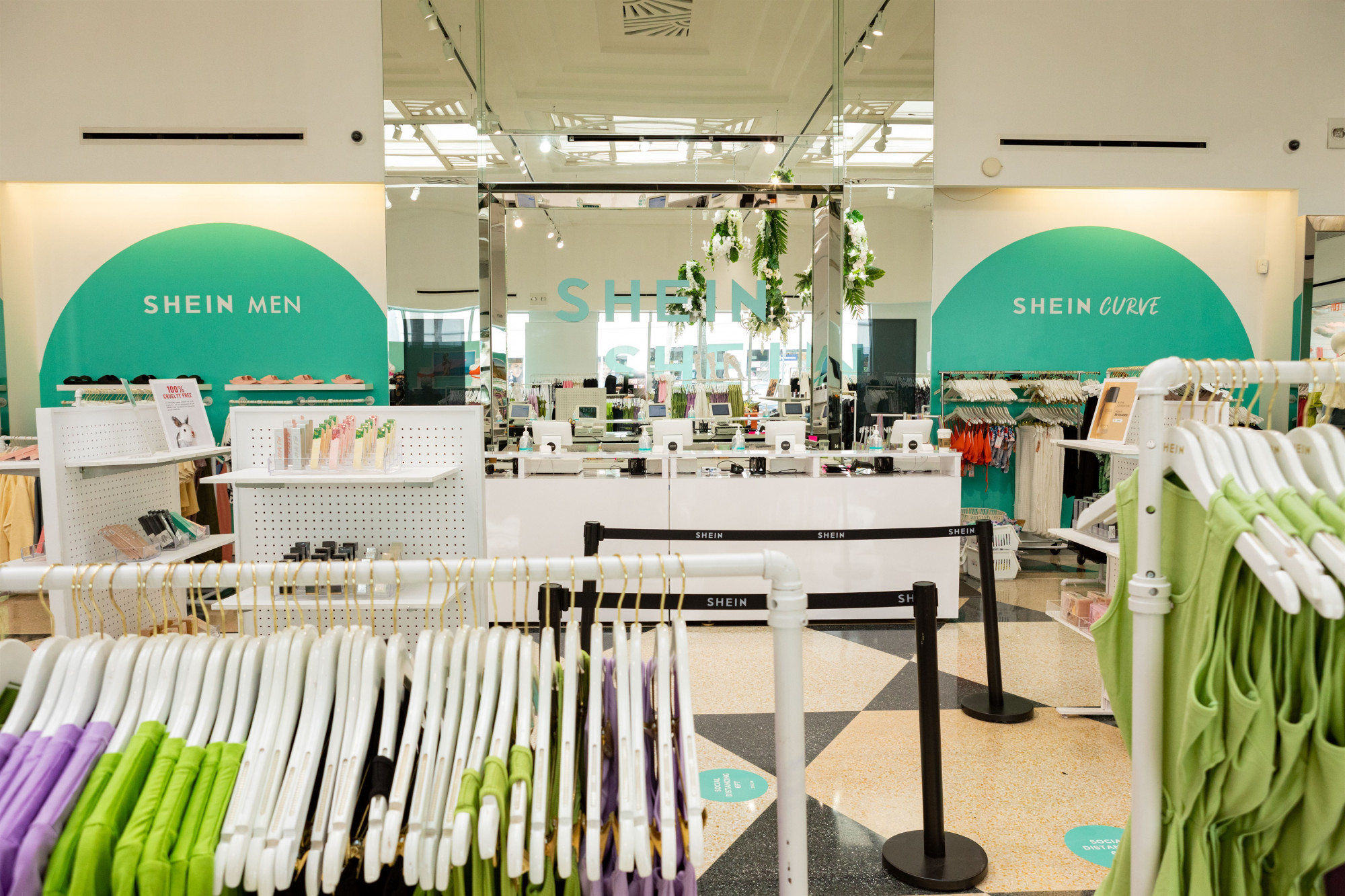 Shein abre una tienda física temporal en Madrid — idealista/news