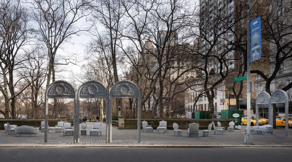 Open House, de Liz Glynn, en Doris C. Freedman Plaza de Central Park / Paula Cooper Gallery/James Ewing
