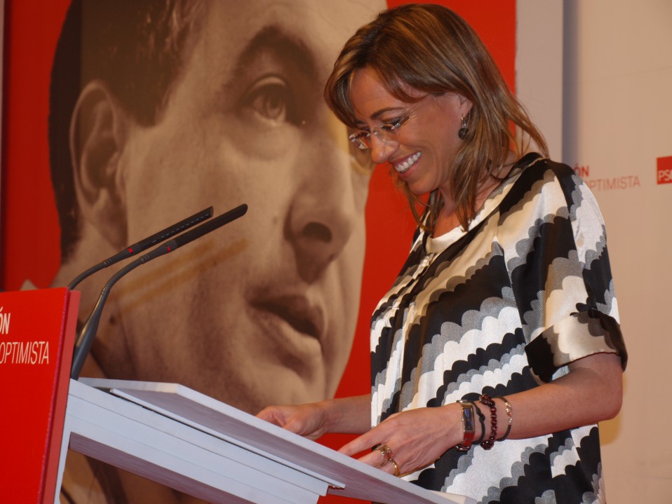 Carme Chacón, desde la sede del PSC anunciando la victoria del PSOE en las Generales de 2008. / N.B.