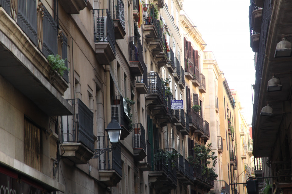 Los cuerpos policiales han detenido a 79 personas por tráfico de drogas en El Raval desde 2017
