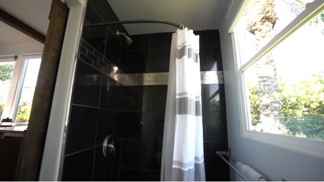 Casas de lujo en contenedores de transporte desde 35.000 euros en 10 semanas 13 Baño / Alternative Living Spaces