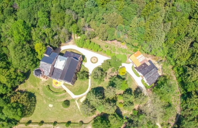 La parcela tiene 150.000 m2