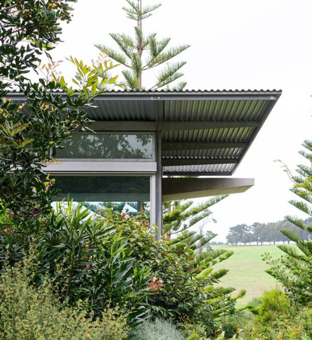 Un espectacular jardín rodea la casa