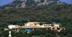 Berlusconi pone en venta villa certosa valorada en 450 millones