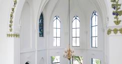 Church-conversion-into-a-residence-in-Utrecht-by-zecc-architects-yatzer-24