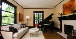 traditional-living-room