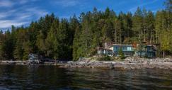 Pender-Harbour-House-01-800x533