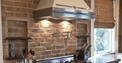 paredes de ladrillo en la cocina. fuente: houzz