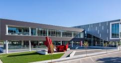 Las bibliotecas vuelven a estar de moda: seis ejemplos de diseños innovadores en EEUU