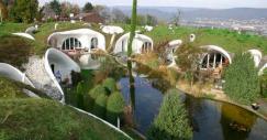 Earth Houses, una urbanización de 90 casas de lujo que se funden con la naturaleza.