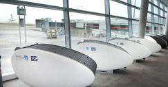 Sillones de diseño para dormir en el aeropuerto