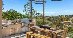 chris-hemsworth-elsa-pataky-buy-malibu-home3