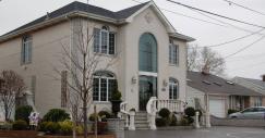 mcmansions_01