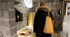 ikea-syrian-home-replica-norwegian-red-cross-designboom-03