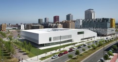 uso-publico-salburua_civic_center-acxt-image-aitor_ortiz