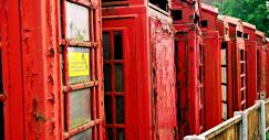 Cementerio de cabinas de teléfono en Carlton Miniott (Reino Unido). Flickr/Guy Hatton