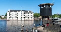 sweets-hotel-amsterdam-bridge-6
