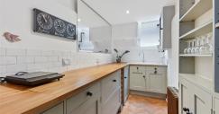 smallest-narrowest-house-london5