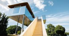 tomas-sandell-synvillan-mirrored-floating-villa-sweden-03