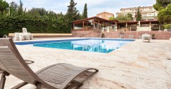 Piscina del hotel