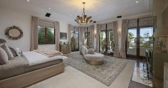 Dormitorio de la casa donde se filmó Harry y Meghan