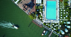 Vista aérea de la piscina del Hotel Cipriani