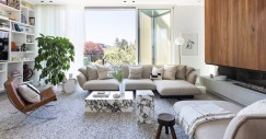 El diseño interior refleja la misma filosofía de conexión con la naturaleza que se observa en la fachada.