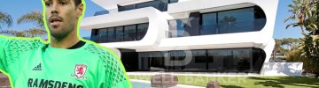 La mansión “yate” de Víctor Valdés vuelve al mercado: 12 millones por una joya de hormigón en Gavà Mar