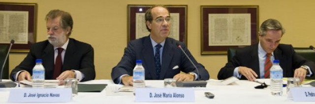 el notario ignacio navas es el primero por la izquierda