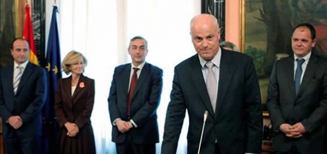 campa en el momento de firma su cargo