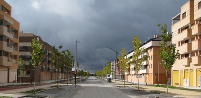 vista de una de las calles de yebes (guadalajara)