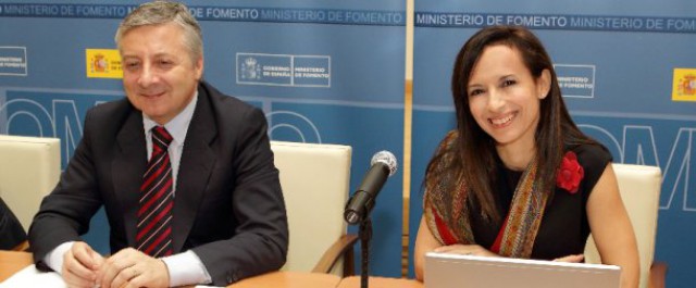 josé blanco, ministro de fomento y beatriz corredor, secretaria de estado de vivienda