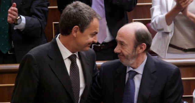 rodríguez zapatero y pérez rubalcaba en un momento del debate sobre el estado de la nación