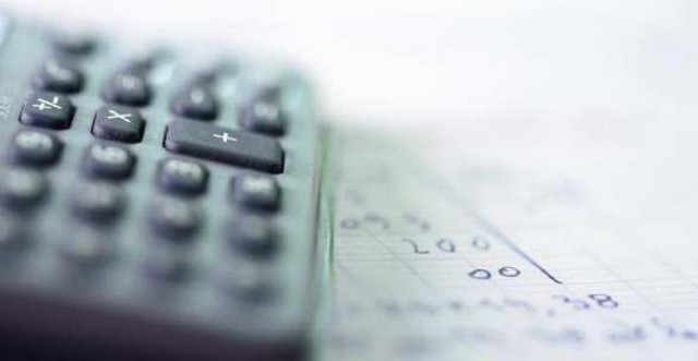 los bancos echan cuentas para saber dónde les es más rentable "invertir"