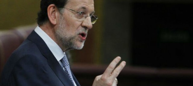 rajoy anunciando los recortes