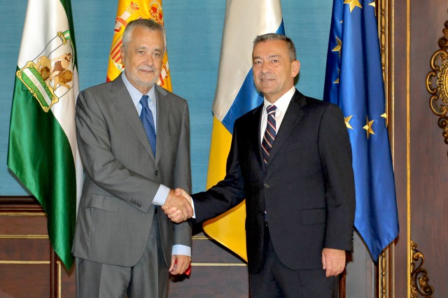 josé antonio griñán, presidente de andalucía, y paulino rivero, presidente de canarias