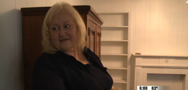 nikki bailey muestra el interior de su casa recién 'limpiada' por el banco