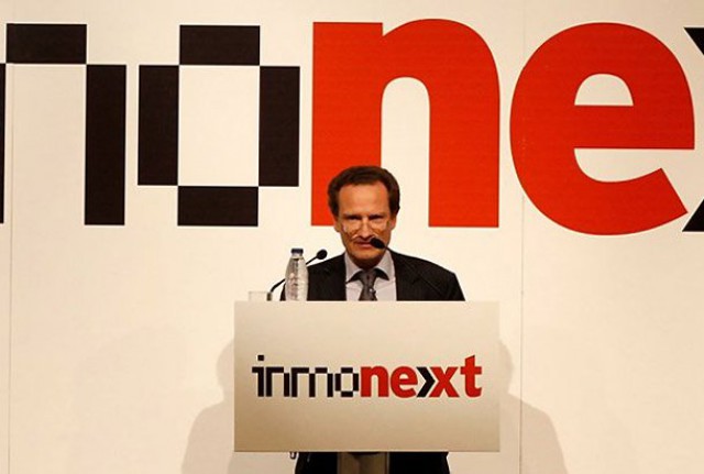 walter de luna, director general de sareb, durante su comparecencia en inmonext