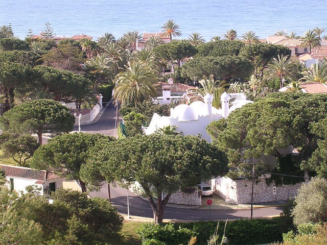 la costa del sol –junto a la comunidad valenciana- es uno de sus lugares preferidos por los rusos que residen en españa
