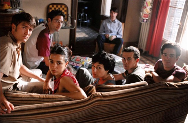 fotograma de la película 'una casa de locos'