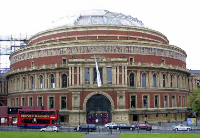 la plaza del medio millón de euros está a venta en el albert hall de londres