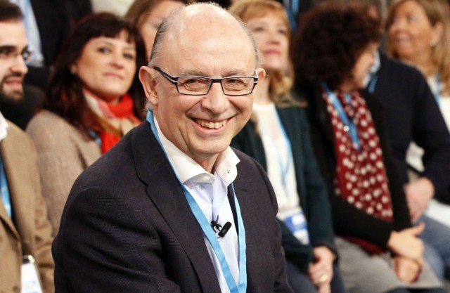 cristobal montoro, ministro de hacienda y administraciones públicas