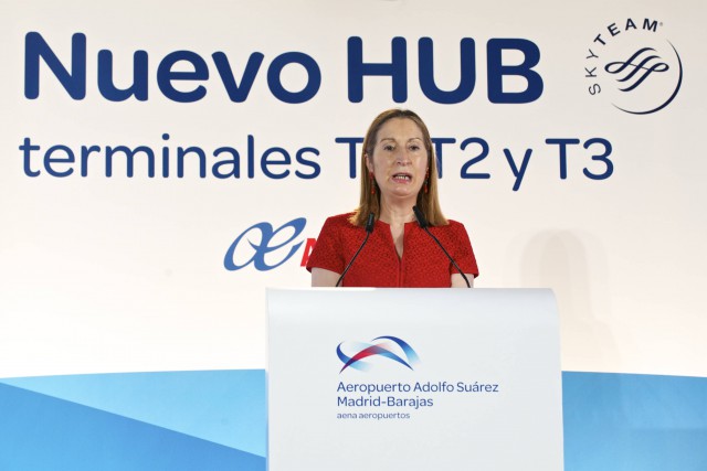 ana pastor, ministra de fomento