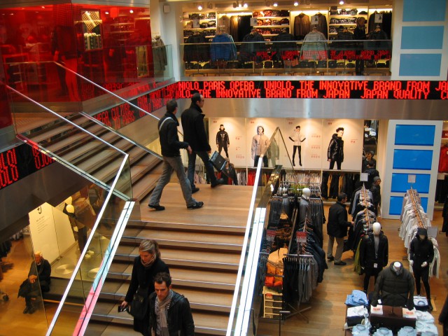 Interior de una tienda Uniqlo / Flickr/Creative commons