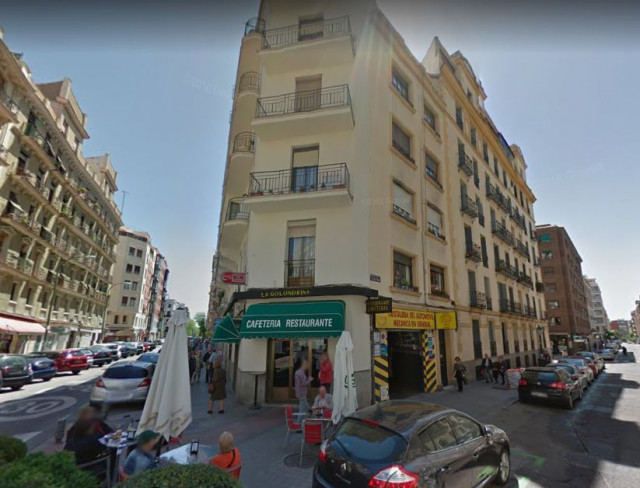 El edificio de la calle Santísima Trinidad es un bloque con cuatro viviendas / Google Maps