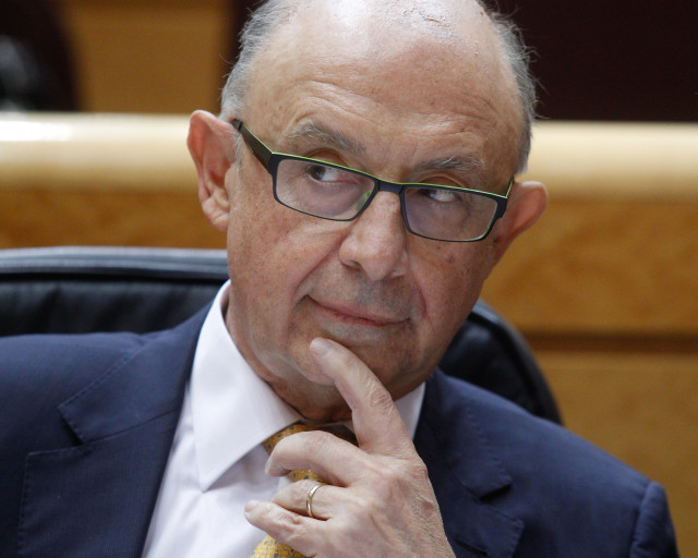 Cristóbal Montoro, ministro de Hacienda